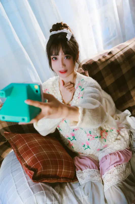 [艺图语] 2022.06.17 少女圣诞季 贰加六 - 艺图语